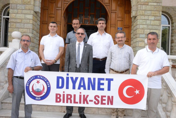 Diyanet Birlik-Sen İç Anadolu Bölge Başkanı Topçu: İdari personelin 3600 Ek Göstergesinden mahrum edilmesi yanlış bir karardır-Haber ve fotoları