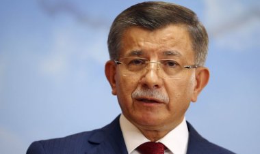 Davutoğlu 'Meselemiz, cumhurbaşkanlığı  makamını asla bir isme endekslemek değildir'