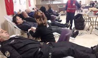 Özel harekattan Kızılay'a kan bağışı