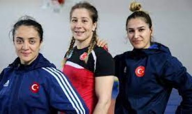 Kadın Güreş Milli Takımı Avrupa ikincisi oldu