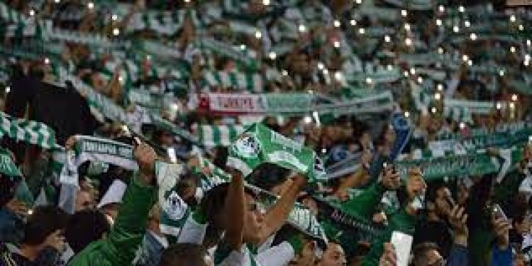 Taraftarlar, Konyaspor'u yalnız bırakmadı