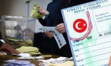 Eski kimlikle de oy kullanılabilir mi?