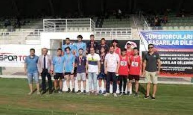 Büyükşehirli atletler 11 madalya kazandı