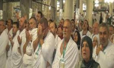 Konya'dan ilk hac kafilesi dualarla uğurlandı