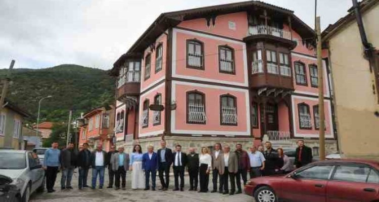 Nasreddin Hoca'yı araştırmak için Almanya'dan Akşehir'e geldiler