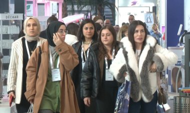 Kadınlardan güzellik ve kozmetik ürünlerine yoğun ilgi