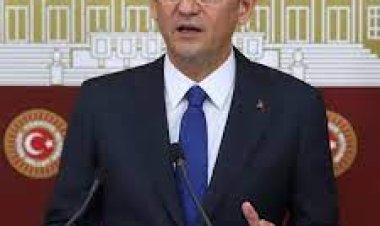 Özgür Özel Afyonkarahisar'da halka hitap etti