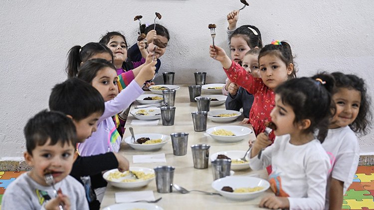 MEB'in "Okulumda Sağlıklı Besleniyorum Programı"nda pilot uygulama başladı