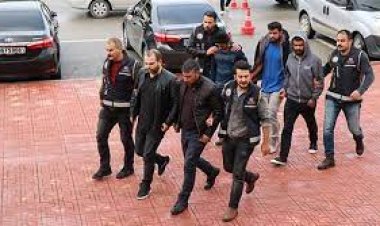 Göçmen kaçakçılarına ağır darbe: 8 tutuklu