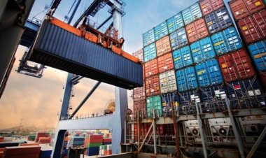 Dış ticaret açığı 56 milyar doları aştı