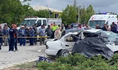 Aksaray-Konya kara yolunda yaşanan trafik kazasında 3 kişi öldü, 2 kişi yaralandı
