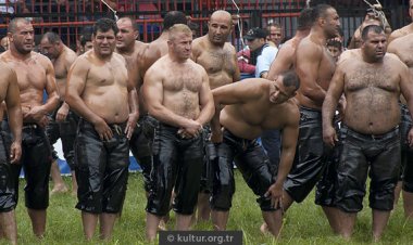 Edirneli pehlivanlar ,Kırkpınar'da zirveyi hedefliyor