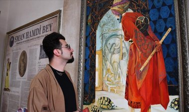 "Kaplumbağa Terbiyecisi"  motifleriyle yorumladı