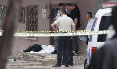 Bir evde 3 şahsın cansız bedeni bulundu