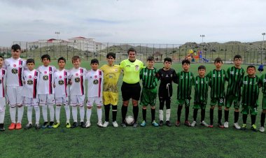 GELECEĞİN YILDIZLARI MİNİKLERİMİZ AMATÖR  FUTBOL LEZZETİ SUNMAYA DEVAM EDİYORLAR!