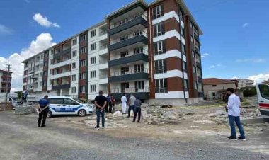 İnşaatın 4. katından düşen bekçi hayatını kaybetti
