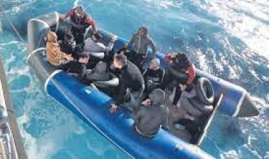 Göçmen teknesi alabora oldu