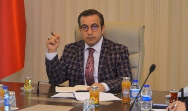 Refik Tuzcuoğlu,  Bakan Yardımcısı oldu