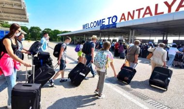 Antalya'ya gelen turist sayısı 7 milyonu aştı