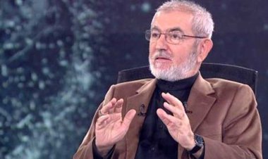 AKP’lilerin hocası yerden yere vurdu