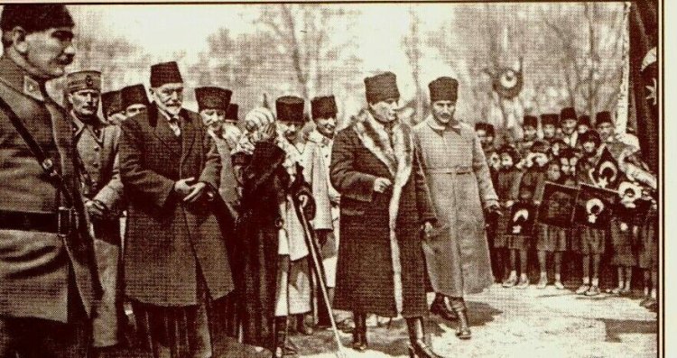 Atatürk'ün  Konya ziyareti