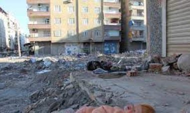 60 kişinin hayatını kaybettiği bina  ’ruhsatsız’ ve ’projesiz’ inşa edilmiş