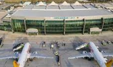 KONYA HAVA LİMANI YOLCULARI