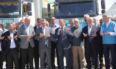 Konya’dan Hatay’a 100 çiftin düğünü  için çeyiz yardımları tırlarla yola çıktı