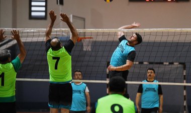 SELÇUKLU BELEDİYESİ BİRİMLER ARASI VOLEYBOL TURNUVASI BAŞLADI