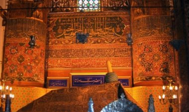 Büyük mutasavvıf Mevlana’nın mezar odasının gizemli hikayesi