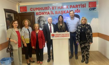 CHP Kadın Kolları çocuklar için tek yürek oldu “ÜCRETSİZ ÖĞÜN ACİL İHTİYAÇTIR”