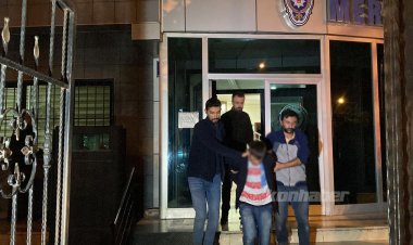 Oto hırsızları yakalandı