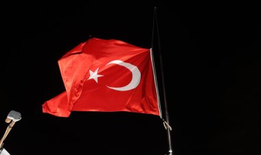 Türkiye'de 3 günlük milli yas ilan edildi