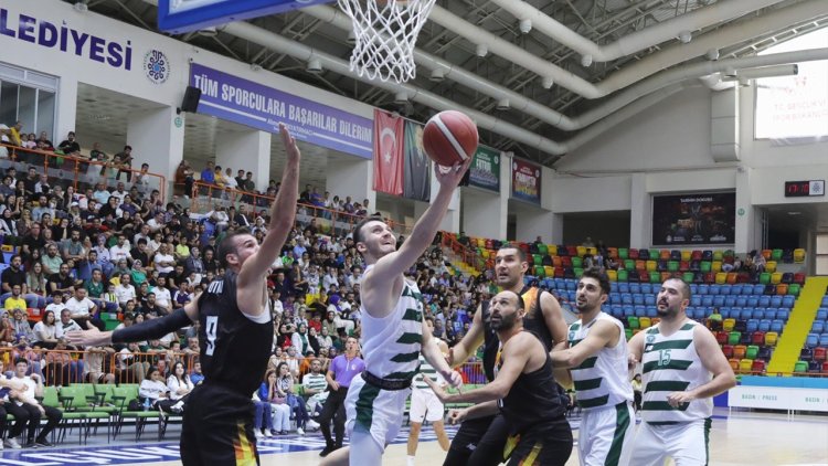 Yeşil-beyazlılar, zorlu karşılaşmadan 89-74 mağlup ayrıldı