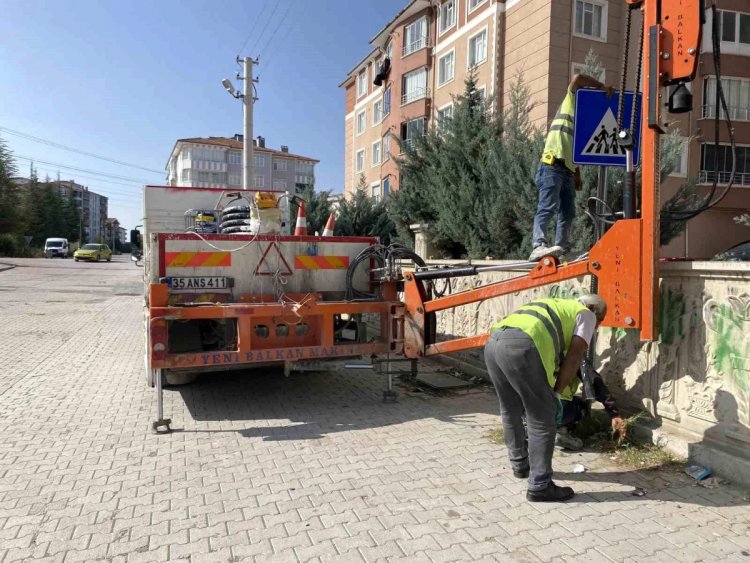 Kulu ilçesinde okul bölgesinde yaya geçitleri yenilendi