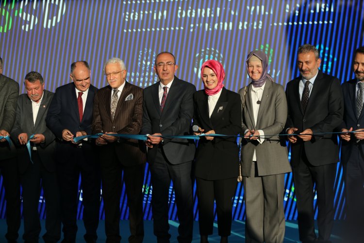 Bakanı Göktaş, Konya'da DOSD Meram'ın açılışına katıldı