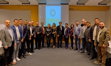 TÜRSİAD’da Bayrak değişimi