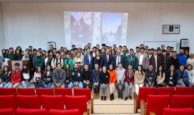 Başkan Kavuş, genç iletişimcilerle bir araya geldi