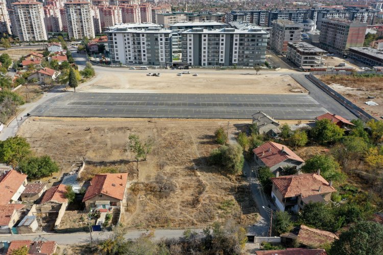Bölge trafiğini de önemli ölçüde rahatlatacak HACI İSA EFENDİ SEMT PAZARI YENİ YERİNDE