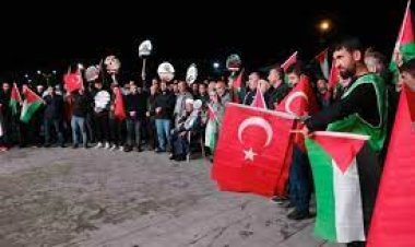 Cuma hutbesinde İsrail'e sert tepki !