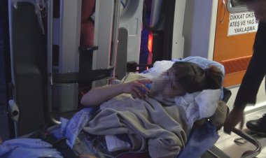 16 yaşındaki genç kız, akranı iki kız tarafından bıçaklandı