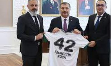 Konyaspor'dan Bakan Koca'ya ziyaret