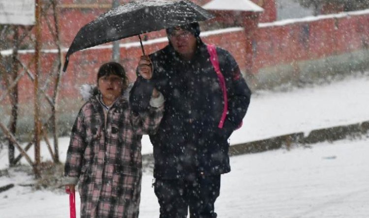 Hava şartları nedeniyle Iğdır'da eğitime ara verildi