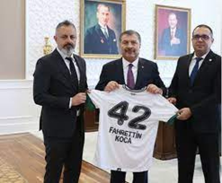 Konyaspor'dan Bakan Koca'ya ziyaret