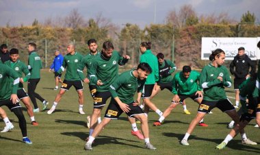 Konyaspor çift idman yaptı