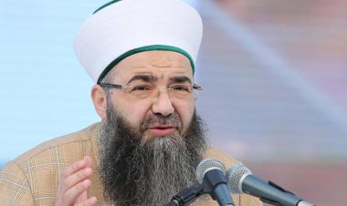 CÜBBELİ AHMET HOCA GELİYOR