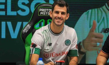 Konyaspor’da Nelson Oliveira ile yollar ayrıldı
