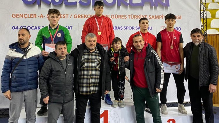 Konyalı güreşçiler okul sporlarında şampiyon