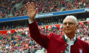 FUTBOLUN EFSANESİ YAŞAMA VEDA ETTİ!