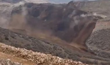 Siyanürle altın arandığı haberleriyle gündeme gelen Erzincan’ın İliç ilçesinde bulunan Anagold altın madeninde toprak kayması meydana geldi. Siyanür ve sülfürik asit dağlarının çöktüğü ileri sürüldü. İlk belirlemelere göre 7 işçi toprak altında kaldı.